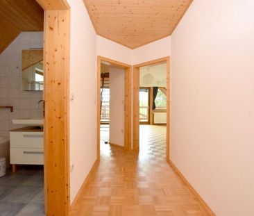 Moderne, helle Maisonette-Wohnung auf 2 Ebenen mit Terrasse, Balkon... - Foto 1