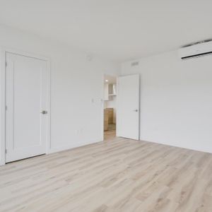 Condo 4.5 disponible des maintenant - Photo 2