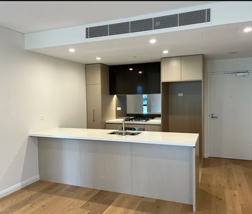 Modern 2-Bed Apartment in the Heart of Rouse Hill - Photo 5