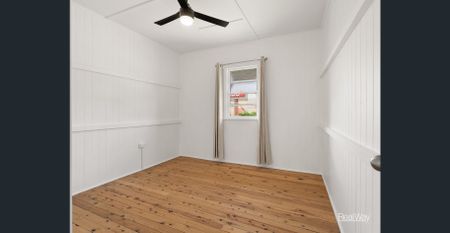 Charming 2-Bedroom Cottage at 30 Wattle Street, Harlaxton - Photo 2