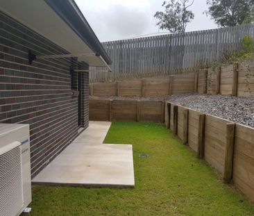 :: MODERN HOME IN CONVENIENT LOCATION! - Photo 6