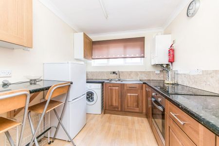 1 bedroom flat to rent - Photo 3