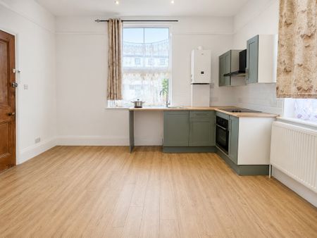 Exeter Villa, Exeter Road, Newmarket - Photo 3