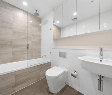 Generous Designer Living with Study in the Heart of Green Square - Photo 6