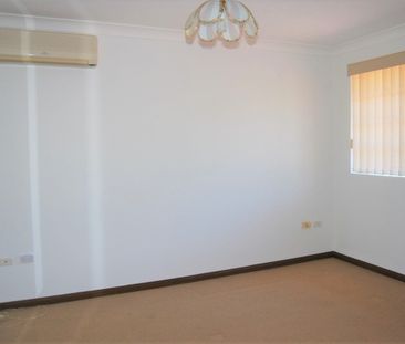 FULL BRICK DUPLEX - Photo 5