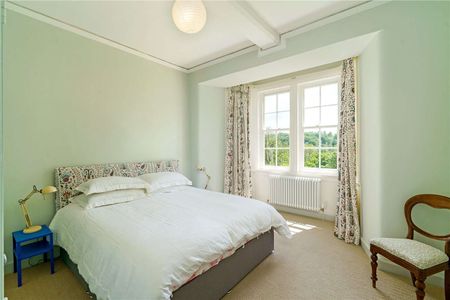 An extraordinary family home. - Photo 4