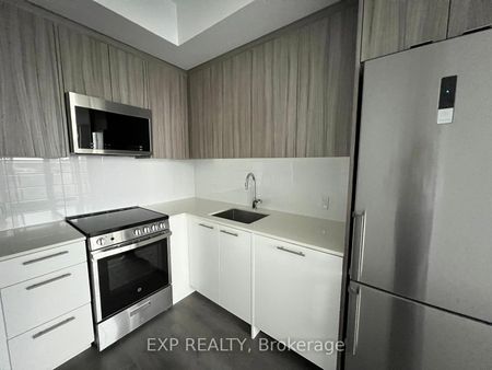 For Lease - 215 Veterans Drive Unit# 711, Brampton, Ontario - Photo 5