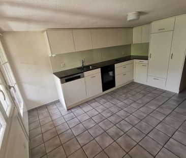 Charmante Doppeleinfamilienhaushälfte an zentraler Lage - Photo 2