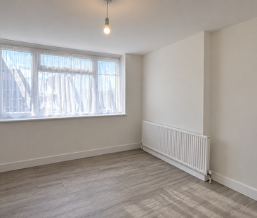 4 bedroom semi-detached house to rent - Photo 1