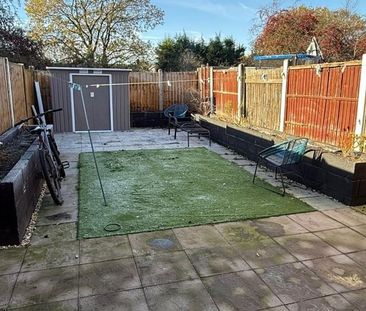 3 bedroom semi-detached house to rent - Photo 4