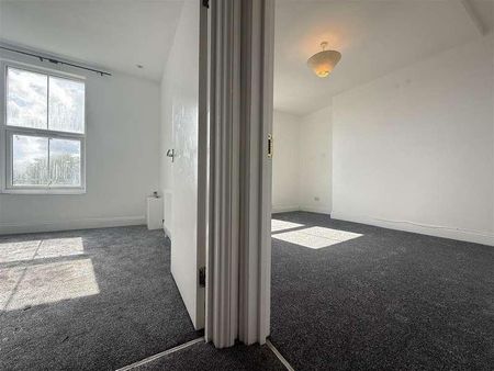 St. Mary's Road, London, SE25 - Photo 4