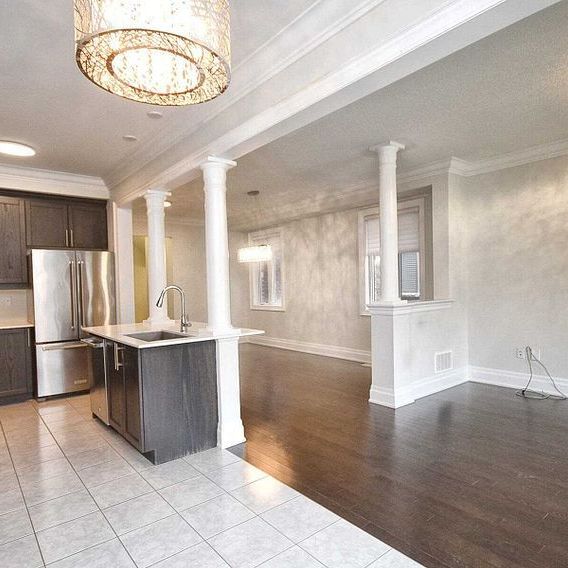 For Lease - 590 Sweetwater Crescent, Newmarket, Ontario - Photo 1