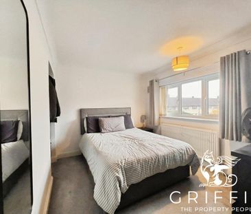 Chafford Way, Stifford Clays, Grays, RM16 - Photo 6