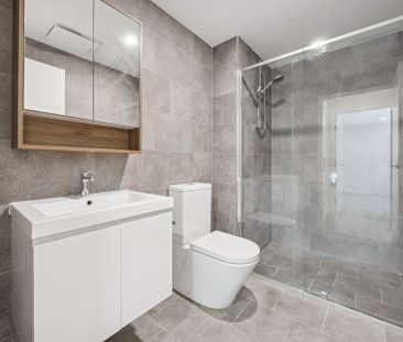 Inner-North Living with Ultimate Convenience - Photo 5