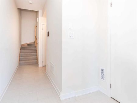 For Lease - 590 North Service Road Unit# 76, Hamilton, Ontario - Photo 5