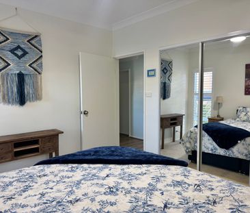 SPACIOUS BEACHSIDE APARTMENT - Photo 5