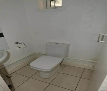 5 bedroom house to rent - Photo 2
