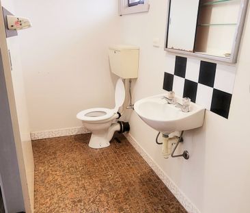 Doncaster East - Photo 2