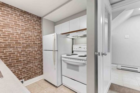 For Lease - 1320 St Jean Street Unit# B, Orleans - Convent Glen and Area, Ontario - Photo 3