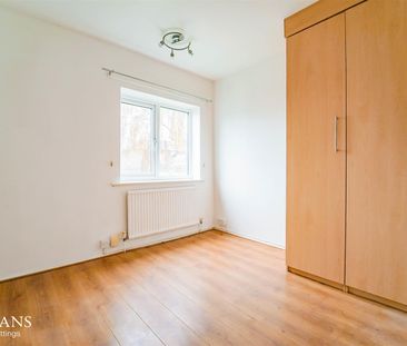 Kent Street, Pendlebury - Photo 5