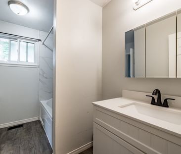 For Lease - 47 Meredith Crescent, Cobourg, Ontario - Photo 6