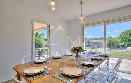 PROCHE VALBONNE - JOLIE MAISON RENOVEE - Photo 2