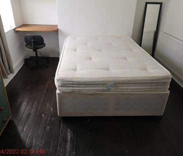 4 Bed Terraced House, St. Martins Place, BN2 - Photo 6