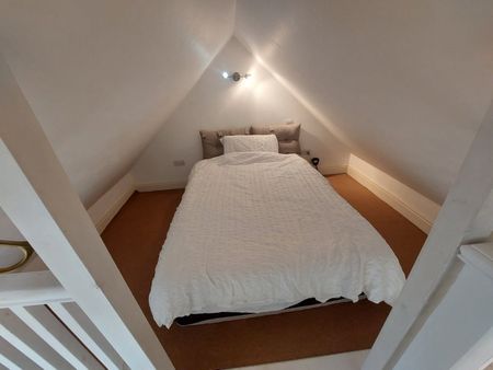 1 Bed Flat, Epsom Road, CR0 - Photo 2