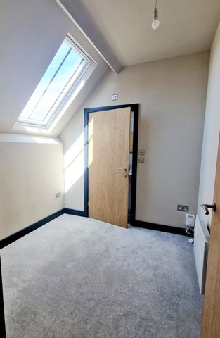 1 Bed Flat, Gibson House, CH44 - Photo 2