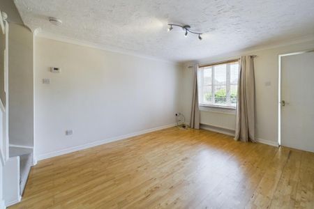 2 bedroom terraced house to rent - Photo 4