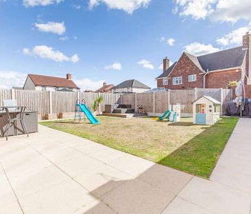 5 bedroom detached house to rent - Photo 1