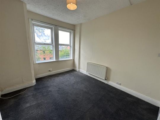 24 Manchester Rd, Audenshaw., M34 5GB - Photo 1