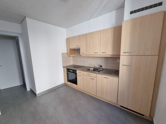 Joli appartement de 3 pièces au 1er étage avec balcon au coeur de Fleurier - Photo 1