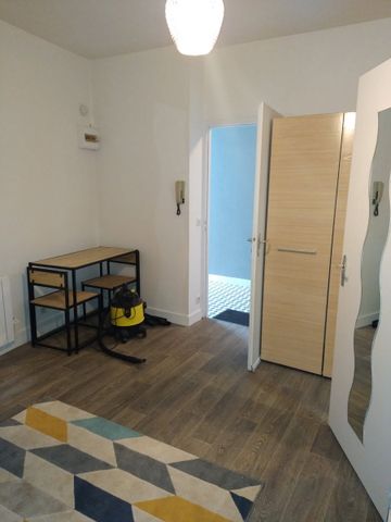 Location Appartement 1 pièce 13m² ANGOULEME 16000 - Photo 4