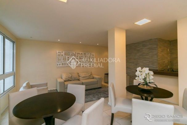 Apartamento com 2 quartos e 56m² para alugar em Sarandi, Porto Alegre. - Photo 1