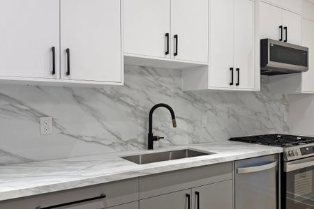 For Lease - 178 Atlas Avenue Unit# GARDEN SUITE, Toronto, Ontario - Photo 5