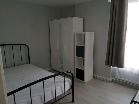 Room in a Shared Flat, Boreman House, SE10 - Photo 3