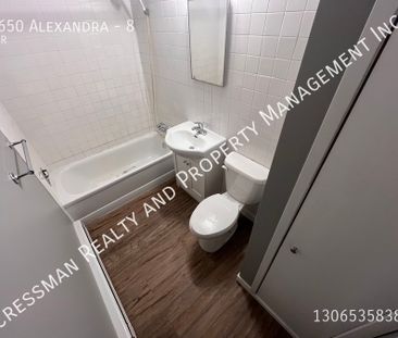 2 Bed 1 bath APARTMENT located in Regina, SK - Rosemont area - Photo 2