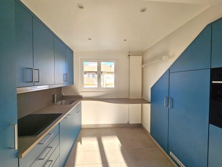 2.5 room apartment on the 1st floor of a villa in Nyon - Photo 3