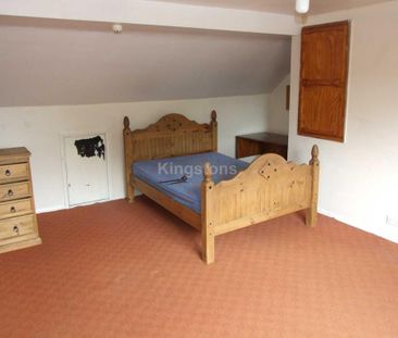 6 bedroom terraced house to rent - Photo 3