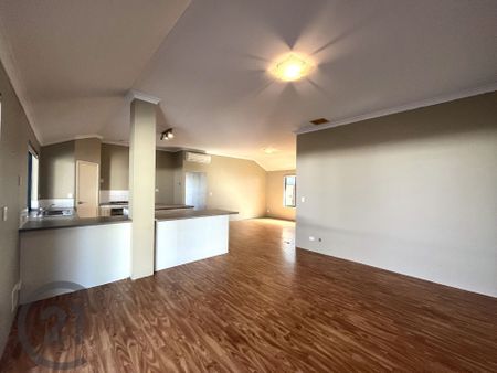 Kingston Family Home - Photo 2