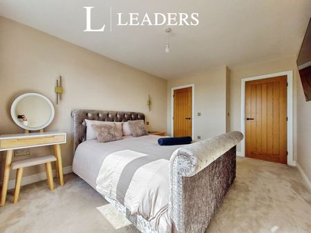 1 bedroom room to rent Wavertree Road, Benfleet, SS7 - Photo 4