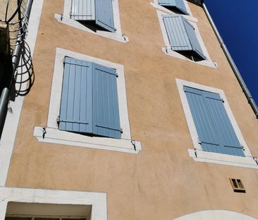 Sur la commune de NYONS (26) une maison de ville de type 5 sur 4 ni... - Photo 3