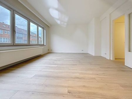 Appartement te huur - Photo 3