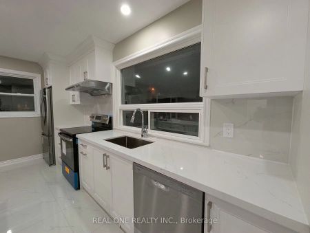 31 Copping Road #(Main) - Photo 2