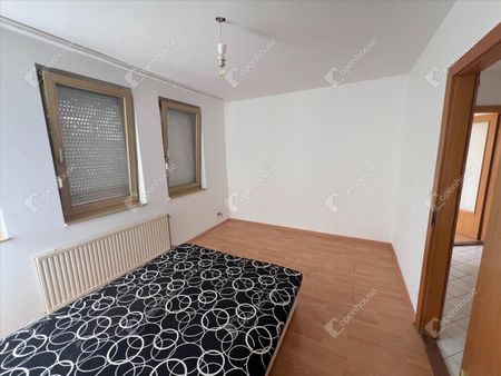 Kiadó átlagos állapotú lakás - Sopron - Fotó 3