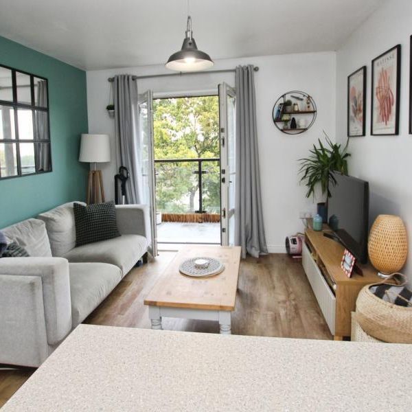 1 bedroom flat to rent - Photo 1
