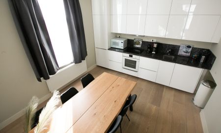 Möblierte Wohnung in Woluwe 2 +1Schlafzimmer - Photo 3