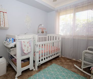 FAMILY FRIENDLY ENTERTAINER! - Photo 3