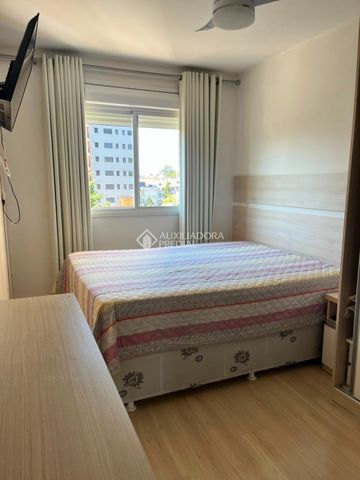 Apartamento com 2 quartos e 68m² para alugar em Vila Ipiranga, Porto Alegre. - Foto 4